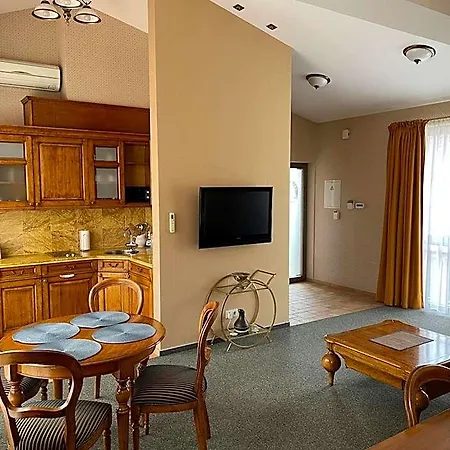 Aparthotel Senamiescio Inkaras 4*